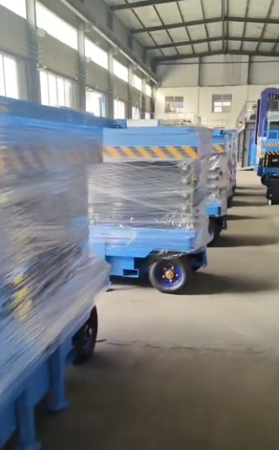 Blue Mobile Scissor Lifts 10 Sets Full Packing Bulk Delivery From Manufacturer